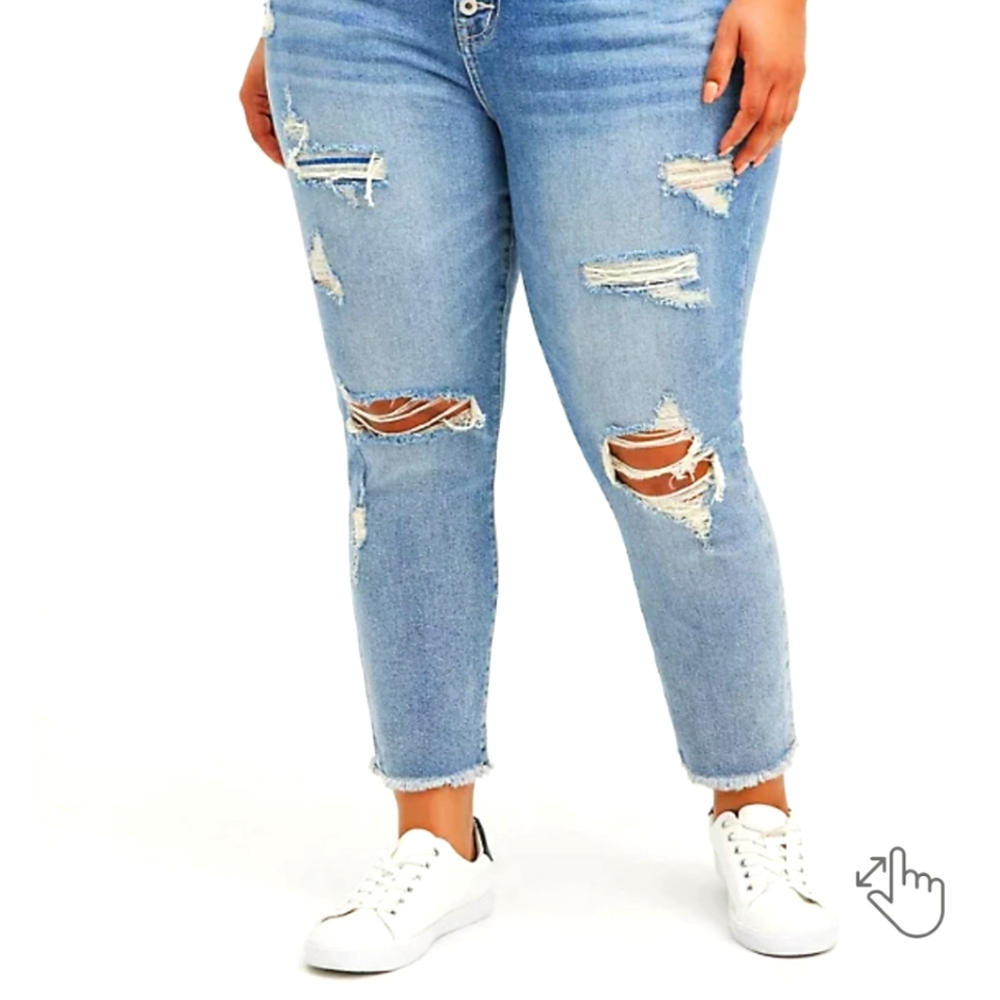 Torrid High-Rise Straight Jean Classic Denim Light Wash   Size 22R